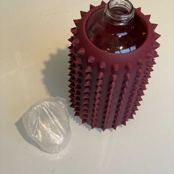 big spiked Valentina bkr - Picture 2 of 3